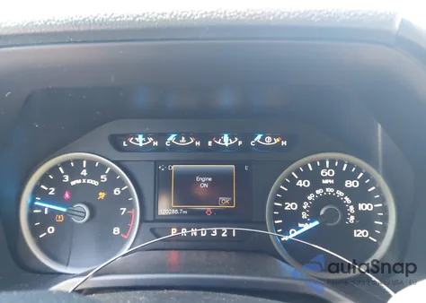 2015 Ford F-150 Xlt z USA, uszkodzony, nr VIN 1FTEW1C89FFC31528